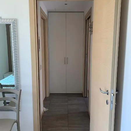 Iris Apartament Spinone Al Lago